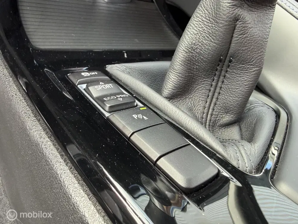 BMW X2 sDrive18i Executive M-Sport Kuipstoel uit 2023, foto 10