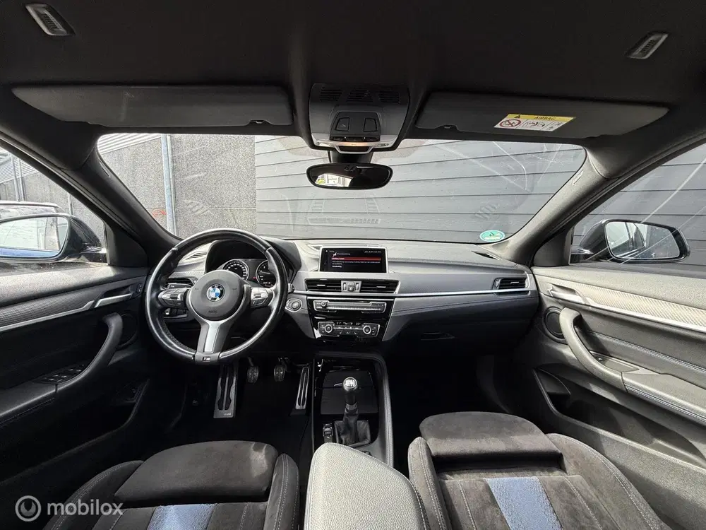 BMW X2 sDrive18i Executive M-Sport Kuipstoel uit 2023, foto 12