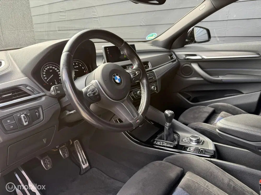 BMW X2 sDrive18i Executive M-Sport Kuipstoel uit 2023, foto 13