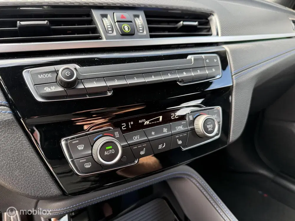 BMW X2 sDrive18i Executive M-Sport Kuipstoel uit 2023, foto 20