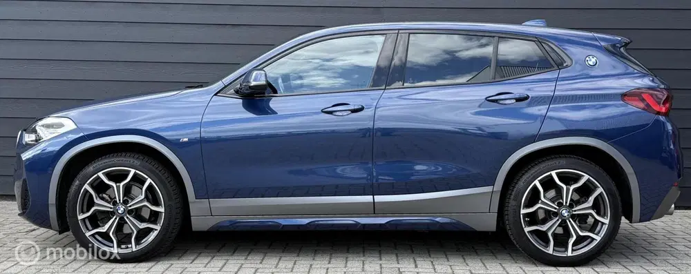 BMW X2 sDrive18i Executive M-Sport Kuipstoel uit 2023, foto 4