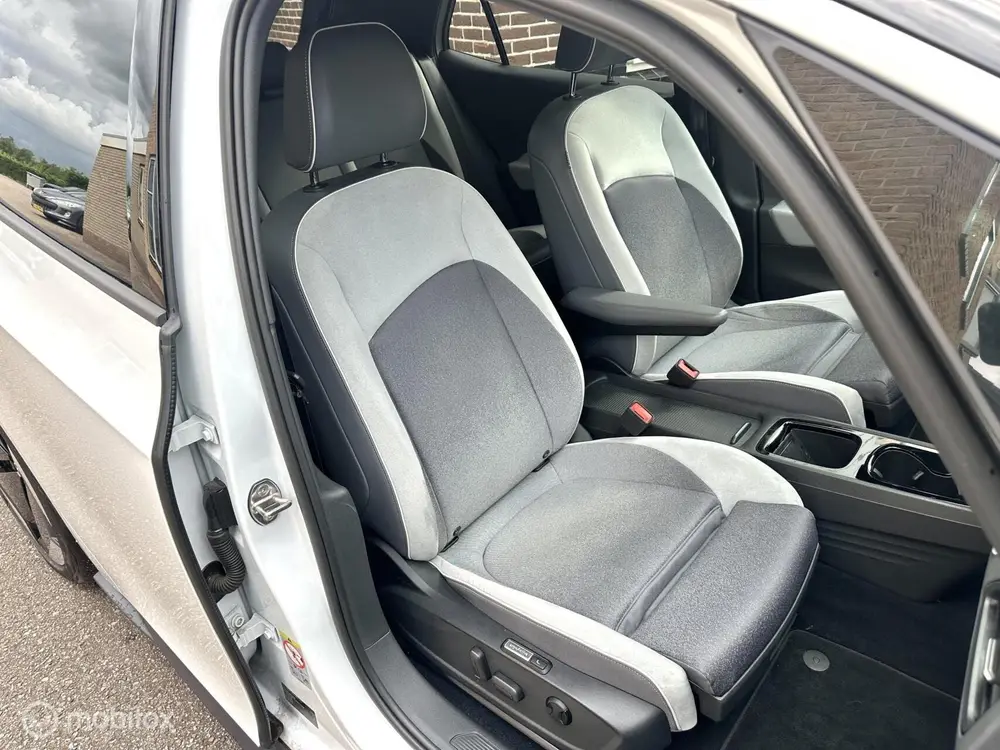 Volkswagen ID.3 First Plus 58 kWh SOH 92,5% PANORAMADAK IQ M uit 2020, foto 10
