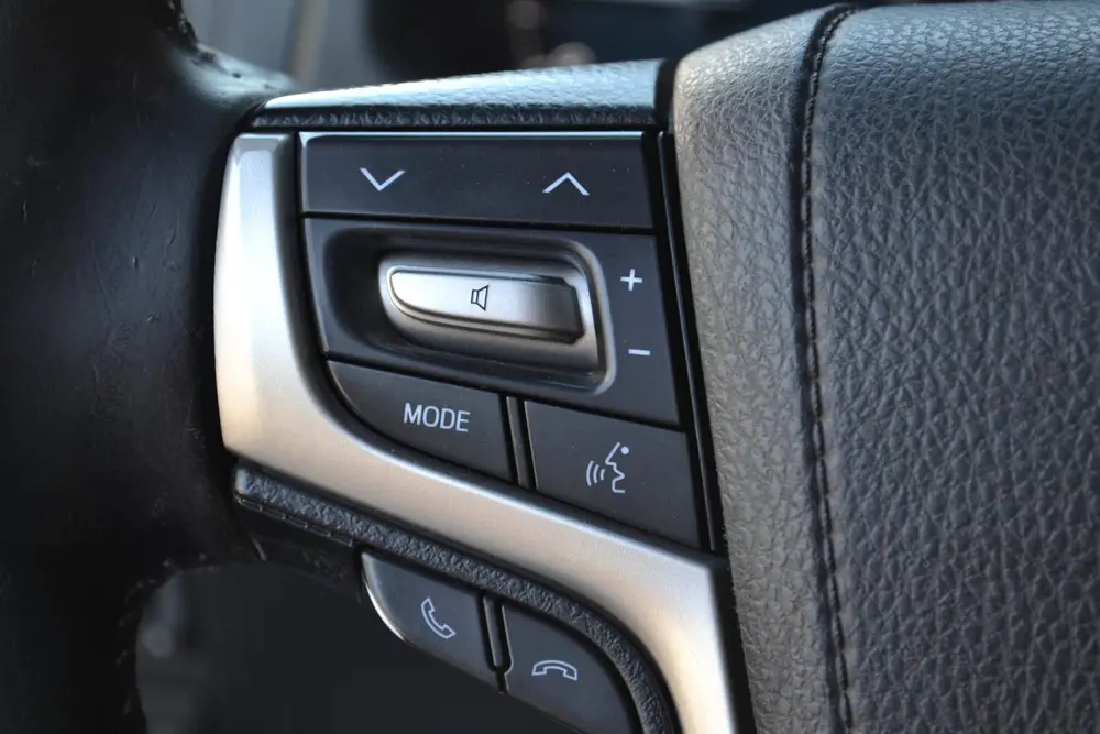 Toyota Land Cruiser 2.8 D-4D-F Executive Window Van uit 2019, foto 20