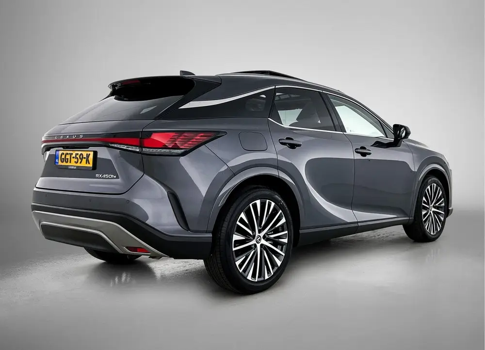 Lexus RX 450h+ Plug-in Hybrid Executive Line uit 2023, foto 2