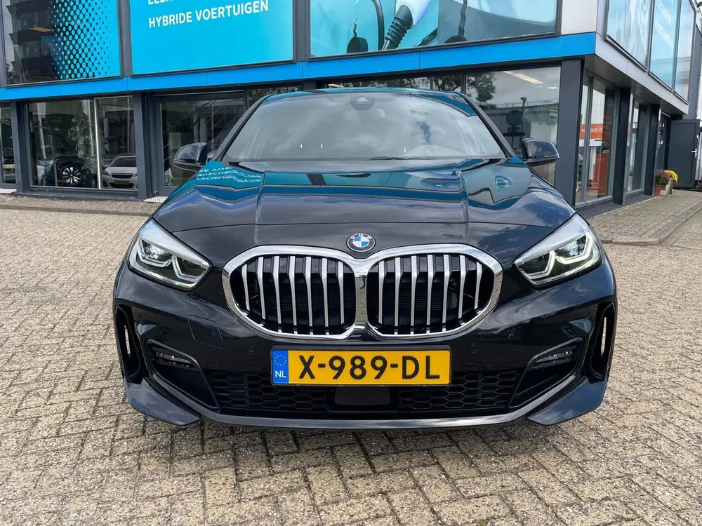 BMW 1-serie 118i Executive M-Sport Nieuw staat Dealer uit 2023, foto 5