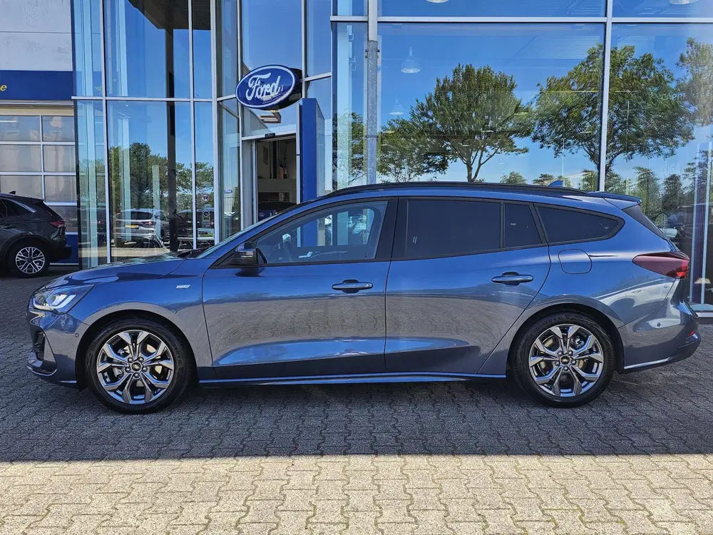 Ford Focus 1.0 EcoBoost Hybrid ST Line uit 2025, foto 2