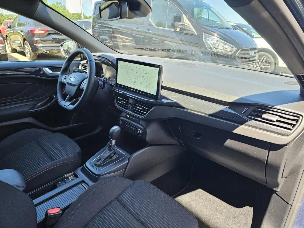 Ford Focus 1.0 EcoBoost Hybrid ST Line uit 2025, foto 9