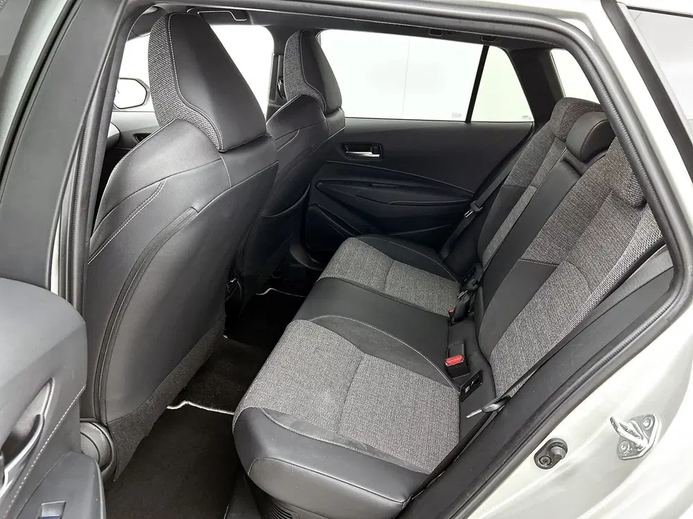 Toyota Corolla Hybrid 140 pk Dynamic Automaat uit 2025, foto 17