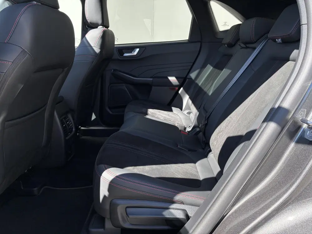 Ford Kuga 2.5 PHEV ST-Line X uit 2026, foto 7