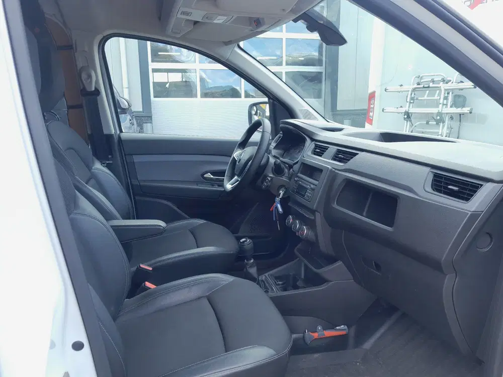Renault Express 1.5 dCi 75 Comfort uit 2022, foto 9