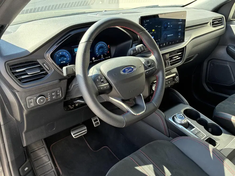 Ford Kuga 2.5 PHEV ST-Line X uit 2026, foto 19