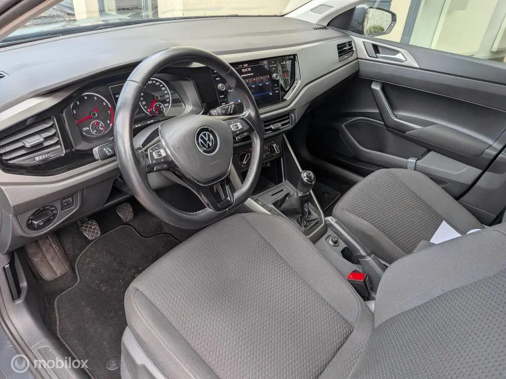 Volkswagen Polo 1.0 TSI Comfortline Business uit 2021, foto 11