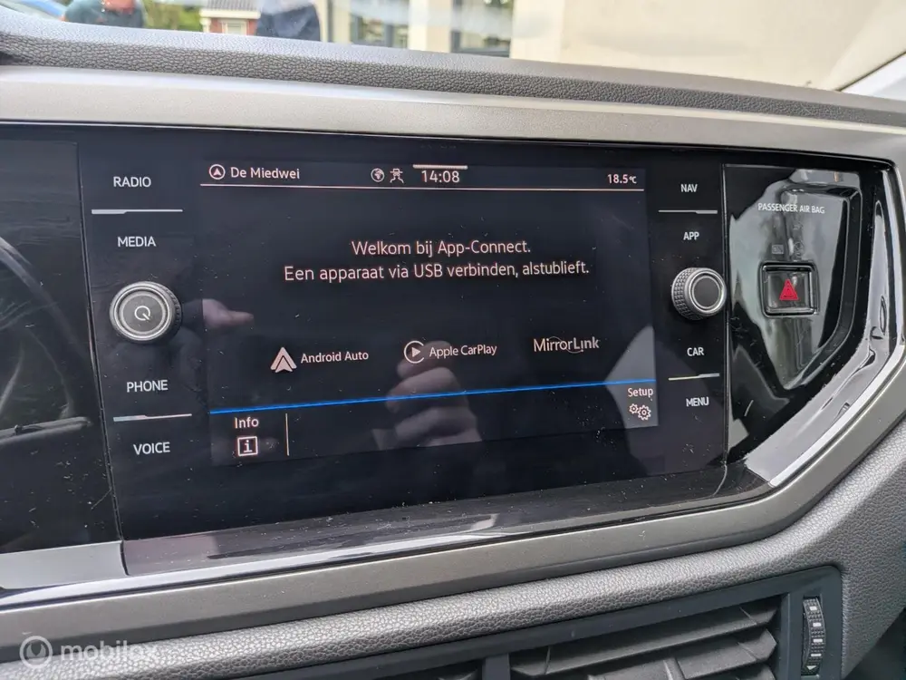 Volkswagen Polo 1.0 TSI Comfortline Business uit 2021, foto 13