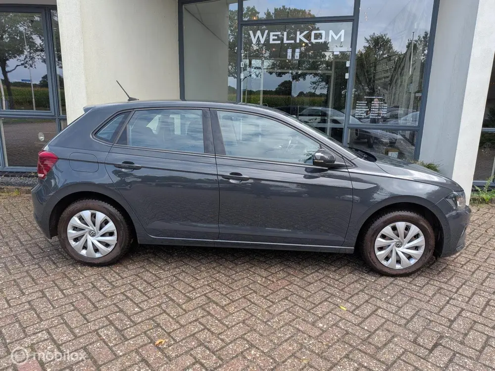 Volkswagen Polo 1.0 TSI Comfortline Business uit 2021, foto 2
