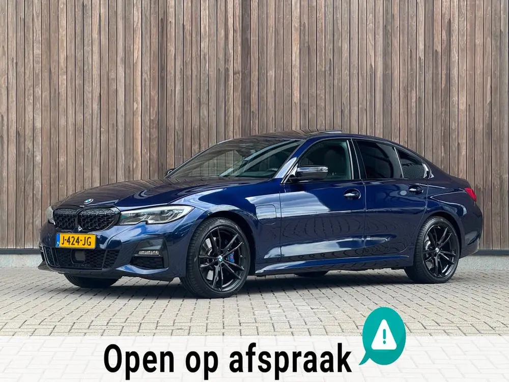 BMW 3-Serie 330e High Executive M-Sport / Individual / uit 2020