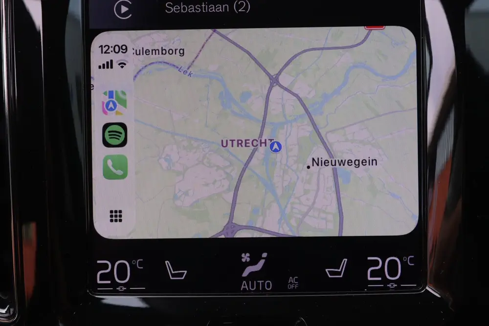 Volvo XC60 2.0 T4 R-Design LED/Leder/Navi/Camera/CarPlay/Vir uit 2019, foto 18