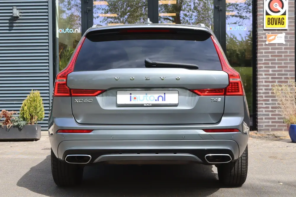 Volvo XC60 2.0 T4 R-Design LED/Leder/Navi/Camera/CarPlay/Vir uit 2019, foto 8