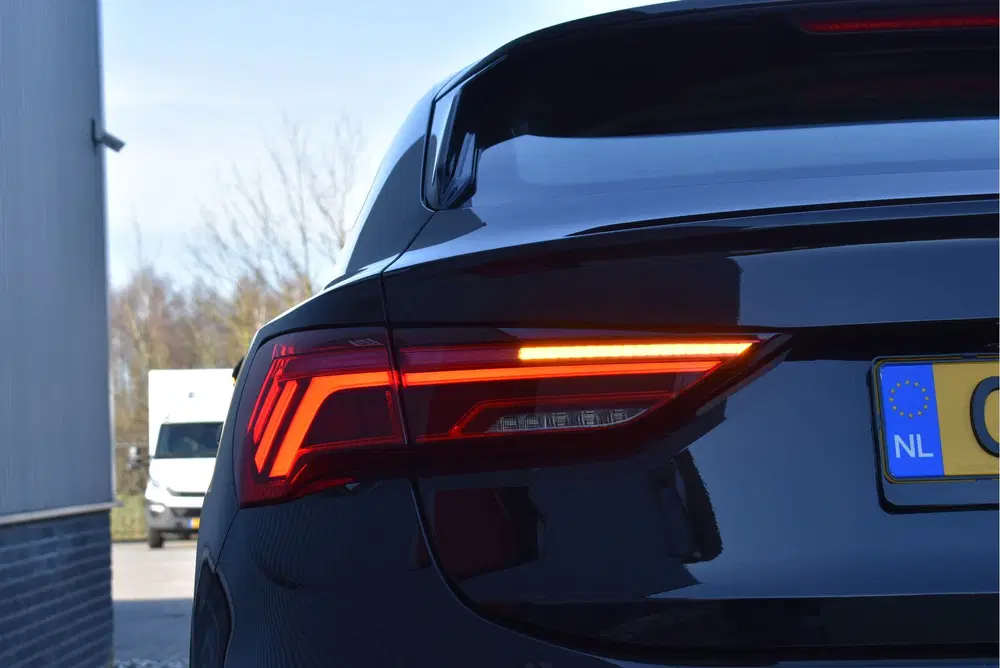 Audi Q3 45 TFSI e Edition Virtual cockpit uit 2021, foto 15