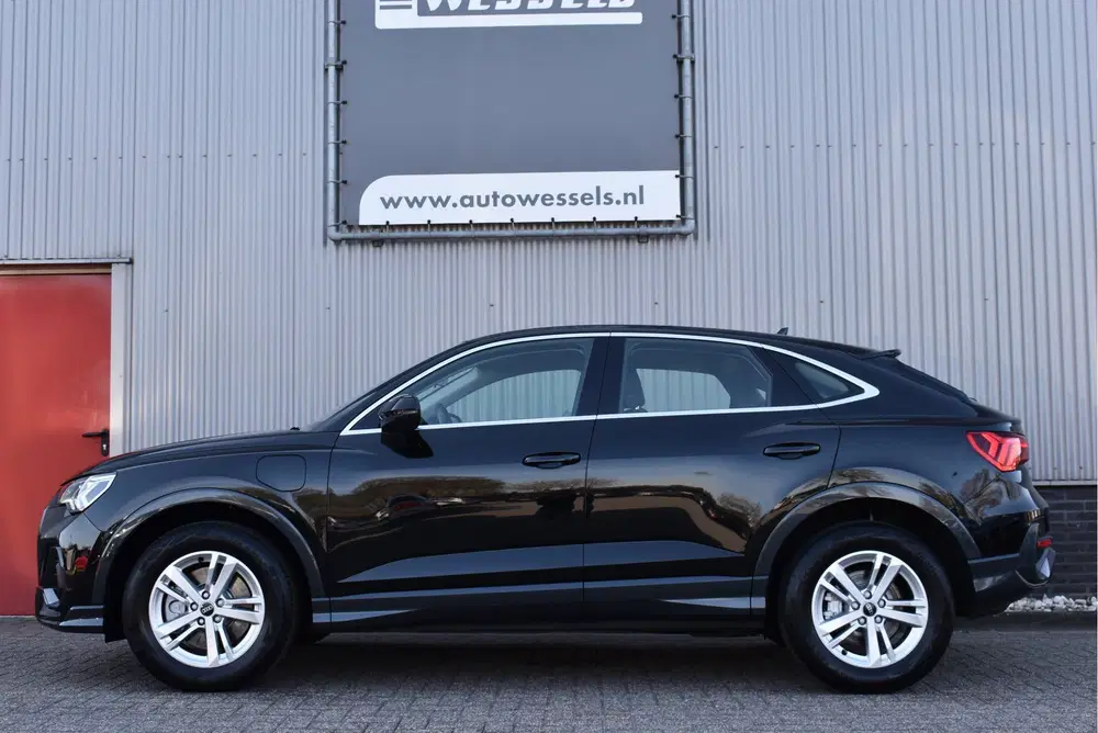 Audi Q3 45 TFSI e Edition Virtual cockpit uit 2021, foto 5