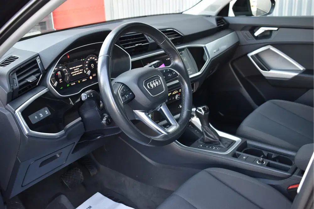 Audi Q3 45 TFSI e Edition Virtual cockpit uit 2021, foto 7