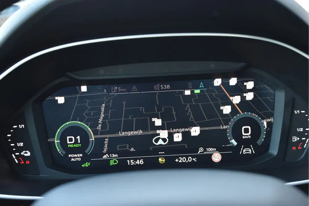 Audi Q3 45 TFSI e Edition Virtual cockpit uit 2021, foto 8