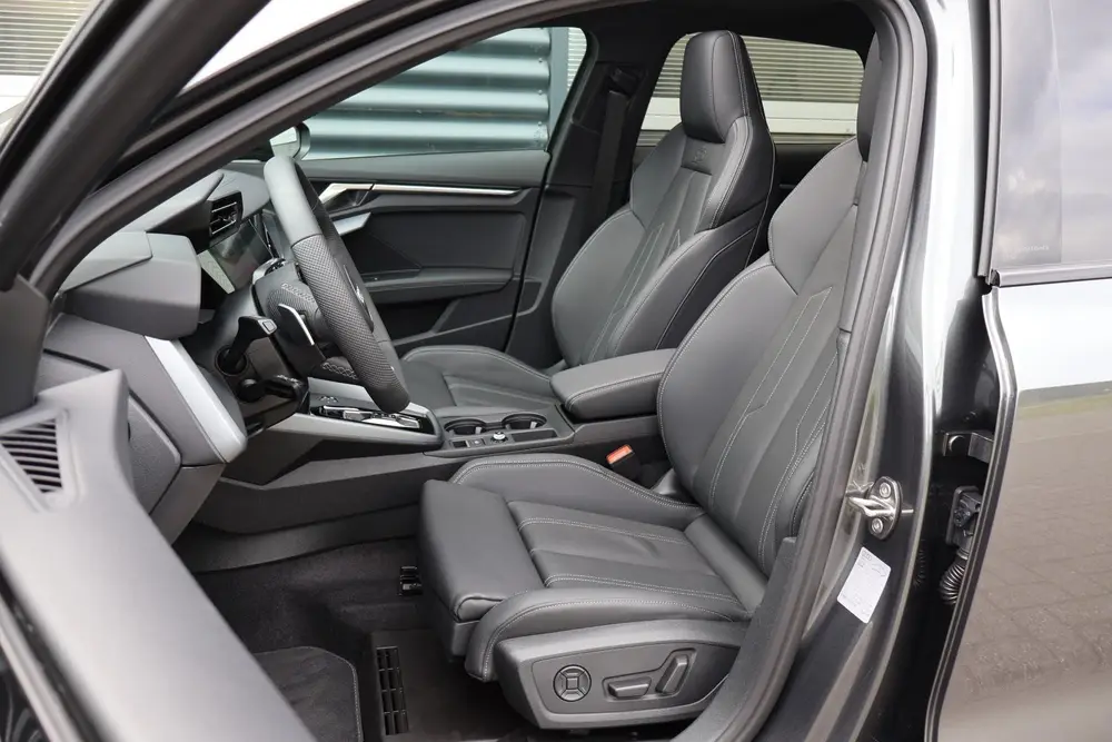 Audi A3 30 TFSI 115pk S Edition uit 2026, foto 4