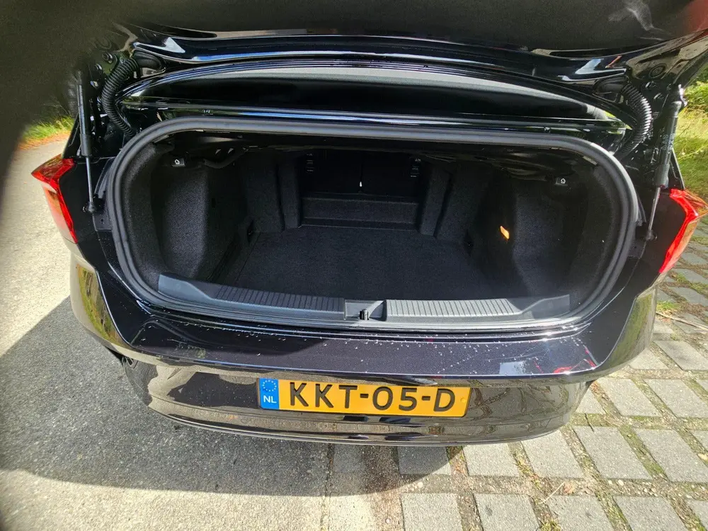 Volkswagen T-Roc Cabrio Vw T-Roc cabrio 1.5 TSI 150pk 7-DSG 2025 Zwart uit 2025, foto 10