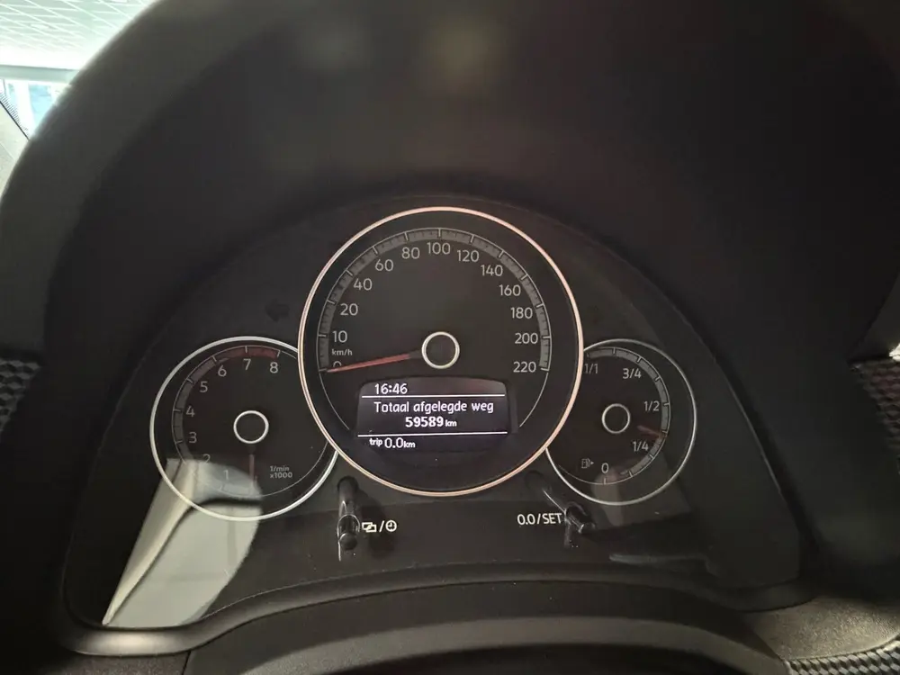 Volkswagen Up! 1.0 5 deurs | AIRCO | ELEKTR. PAKKET | DAB | uit 2023, foto 19