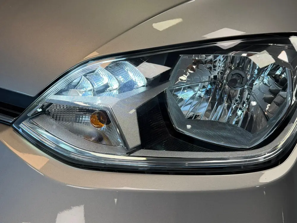 Volkswagen Up! 1.0 5 deurs | AIRCO | ELEKTR. PAKKET | DAB | uit 2023, foto 4