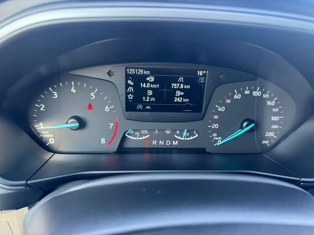 Ford Focus 1.0 EcoBoost Titanium Business uit 2019, foto 14