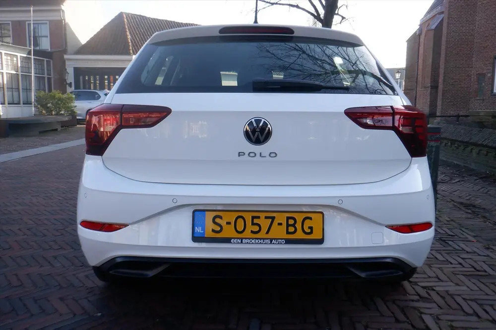 Volkswagen Polo 1.0 TSI 95pk Life PDC voor en achter -CARPLA uit 2023, foto 4