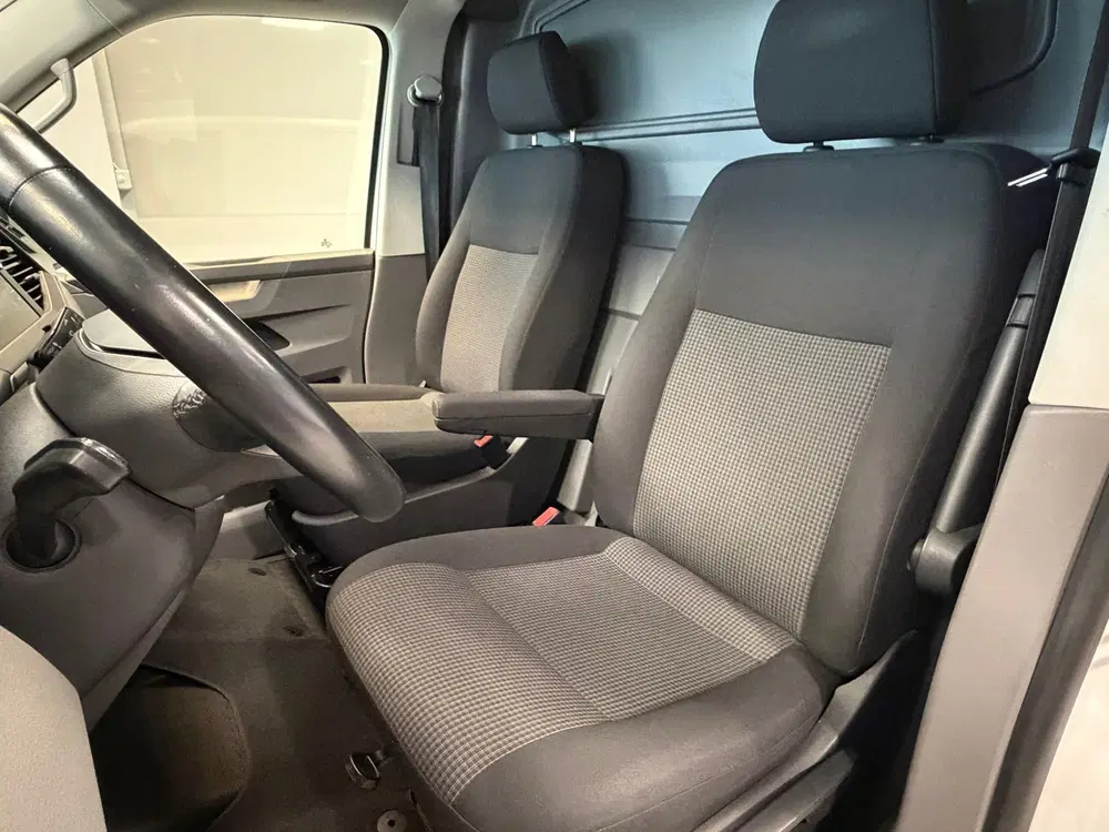Volkswagen Transporter 2.0 TDI L2H1 28 uit 2023, foto 17