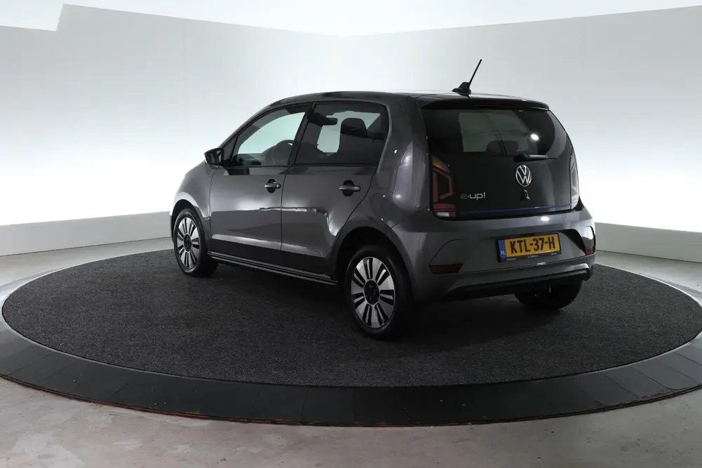 Volkswagen E-Up! e-up! Style | CAMERA | CRUISE | STOELVERW. uit 2022, foto 11