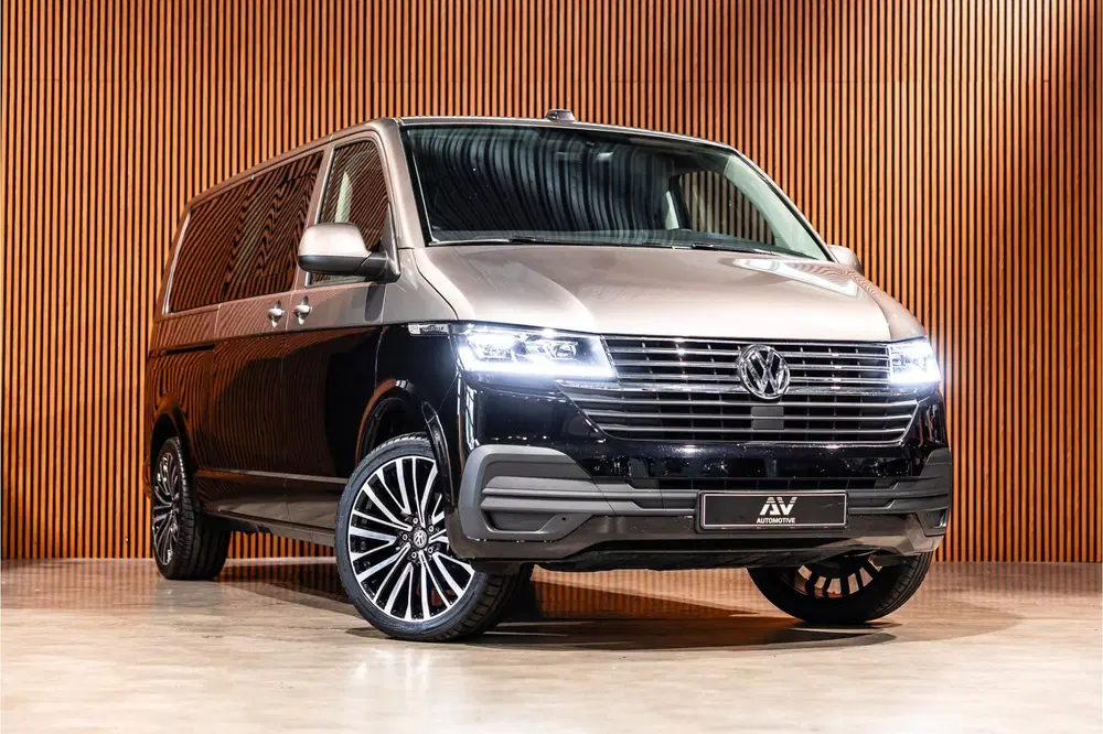 Volkswagen Transporter T6.1 2.0 TDI L2H1 DC Caravelle uit 2023, foto 3