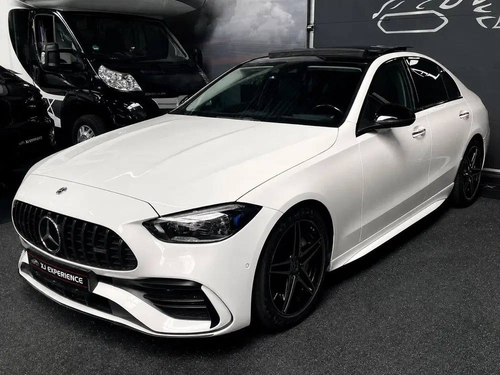 Mercedes-Benz C-Klasse 200 4MATIC AMG 218 PK PANODAK HUD uit 2021, foto 3