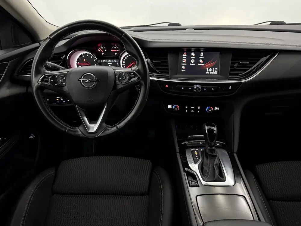 Opel Insignia 1.5 Turbo Innovation Camera uit 2019, foto 10