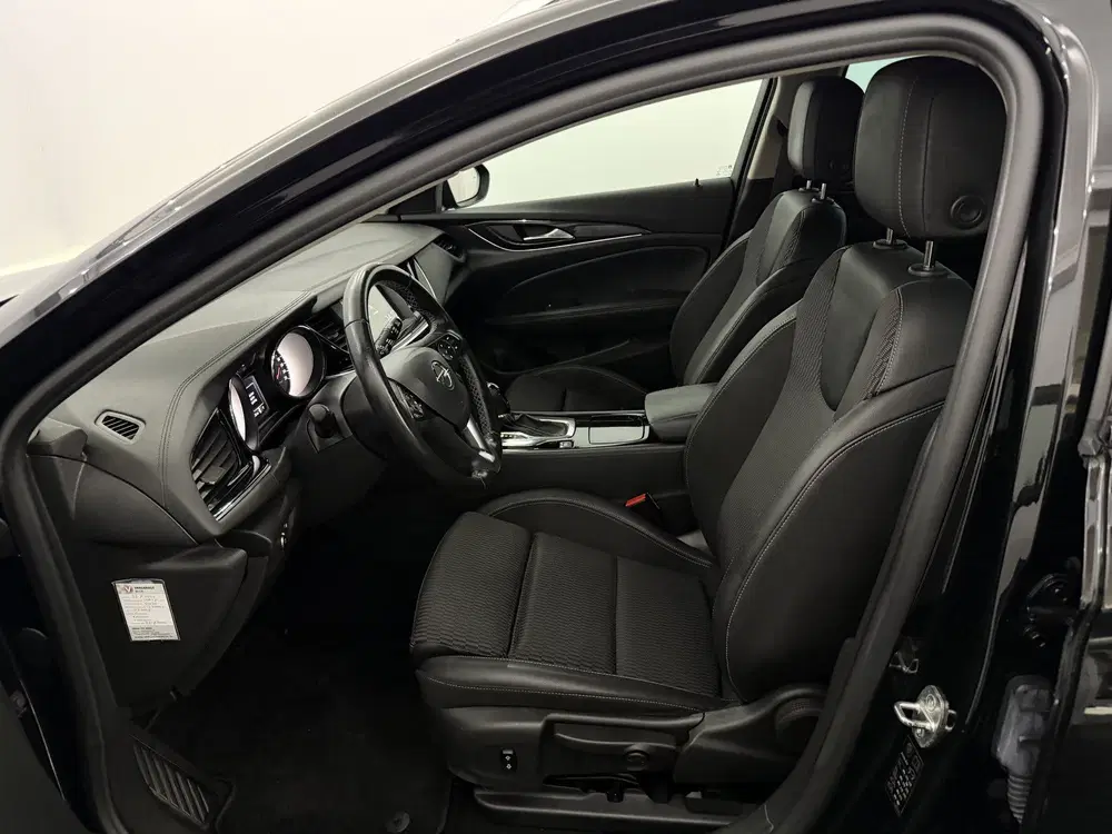 Opel Insignia 1.5 Turbo Innovation Camera uit 2019, foto 6