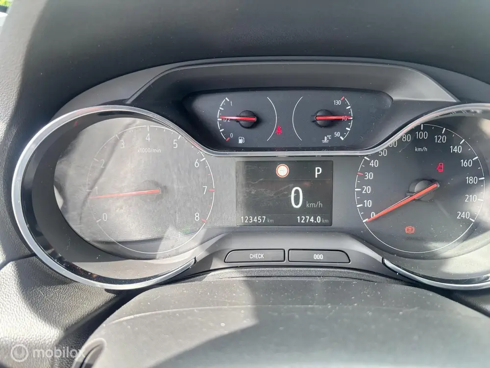 Opel Grandland X 1.6 Turbo Ultimate uit 2019, foto 17
