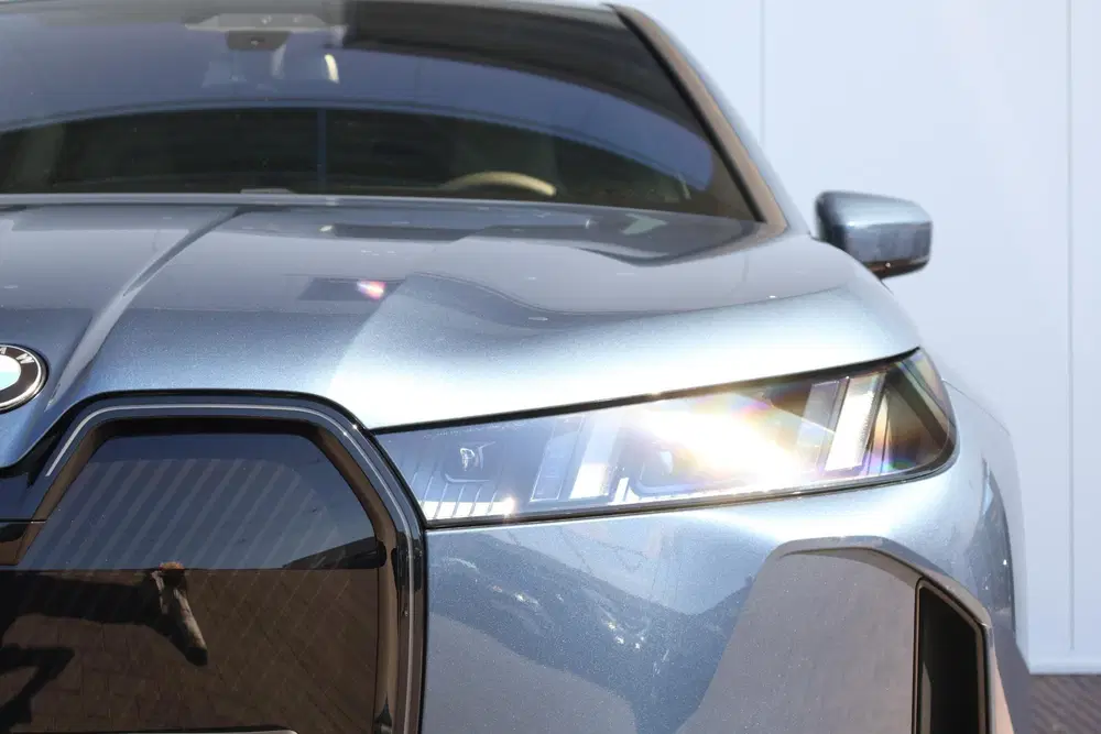 BMW iX xDrive60 uit 2026, foto 3