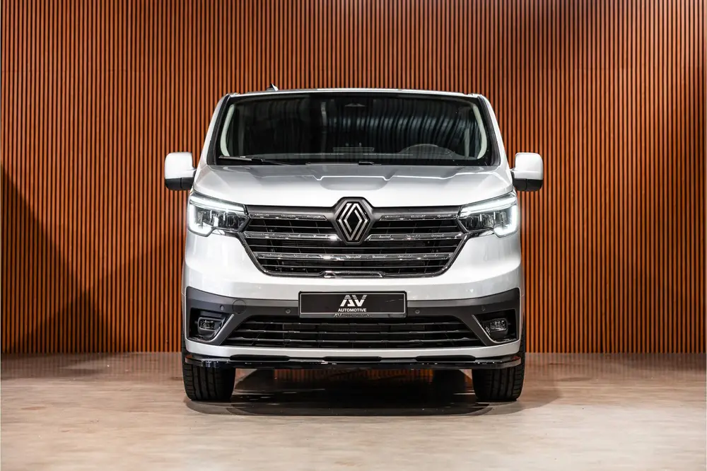 Renault Trafic 2.0 Blue dCi 170 PK L2H1 DC uit 2024, foto 2