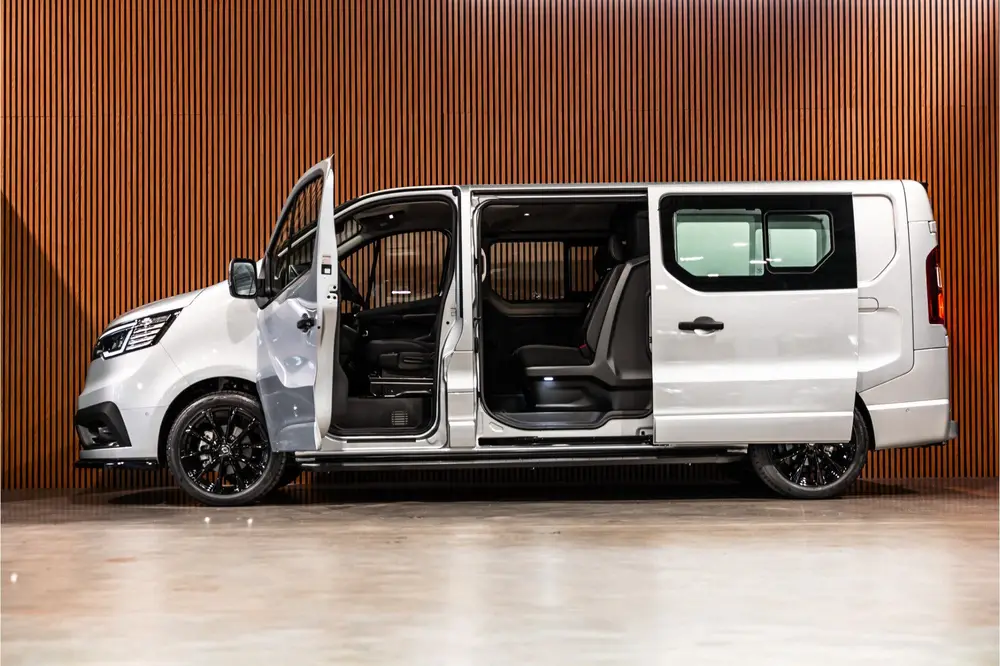 Renault Trafic 2.0 Blue dCi 170 PK L2H1 DC uit 2024, foto 4