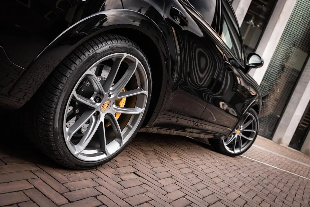 Porsche Cayenne Cayenne Coupé 4.0 Turbo (550pk) PCCB | Burmester | uit 2019, foto 17