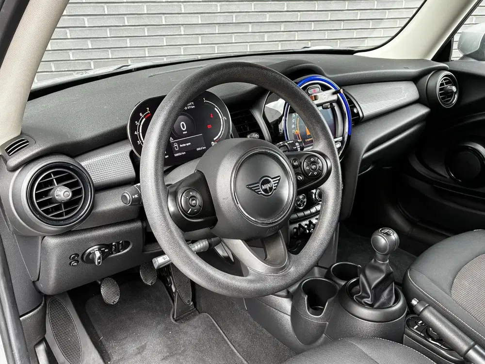 Mini Hatchback Cooper 3 deurs uit 2021, foto 11