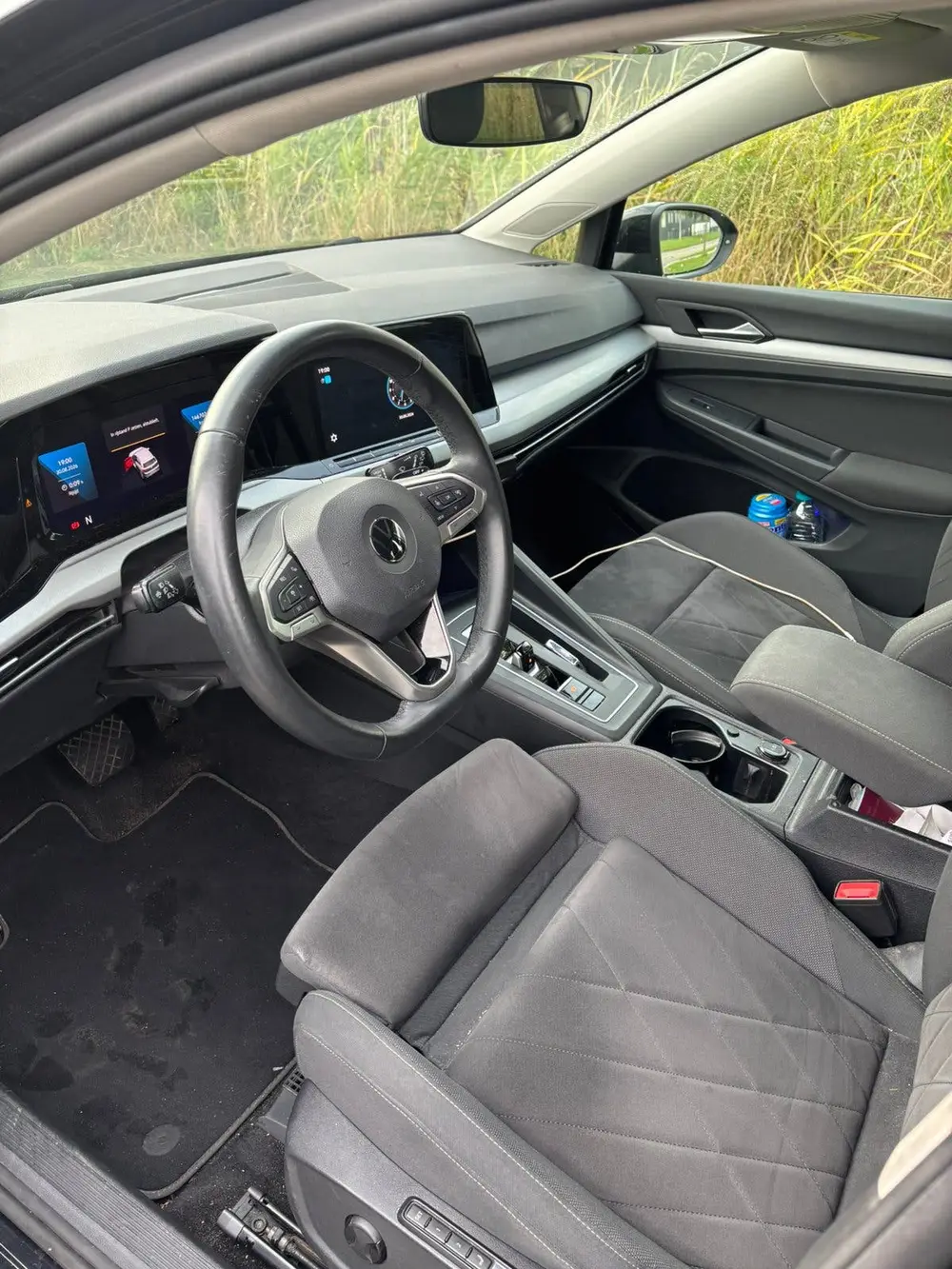 Volkswagen Golf 1.0 Etsi 110pk 7-DSG 2021 Zwart uit 2021, foto 8
