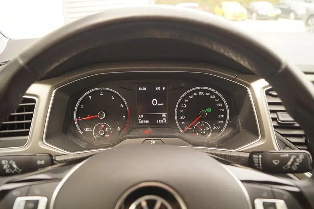 Volkswagen T-Roc 1.5 TSI 150pk DSG Style -NAVI-ECC-CAM-PDC uit 2021, foto 18