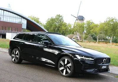 Volvo V60 2.0 T8 Plug-in Hybrid AWD Aut 335kW 456Pk uit 2024
