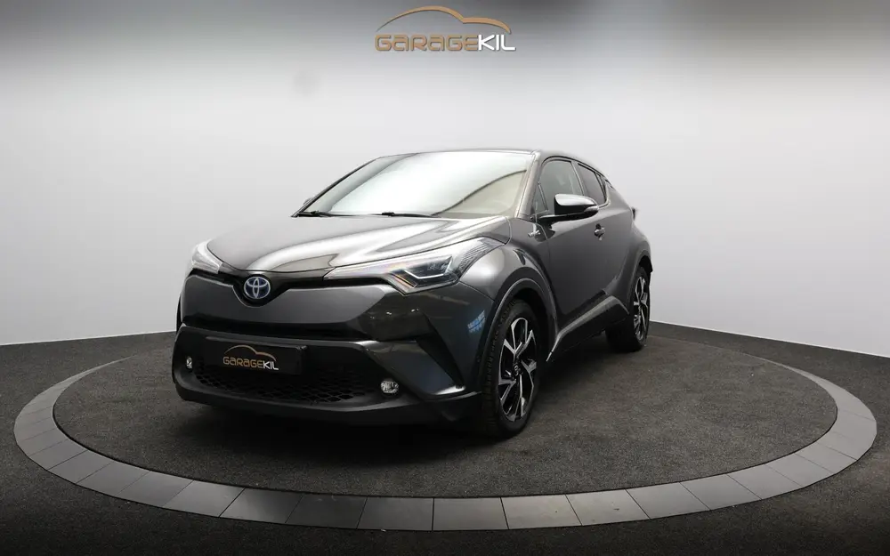 Toyota C-Hr 1.8 Hybrid Dynamic LED pakket / Keyless / 18'' L uit 2019, foto 2