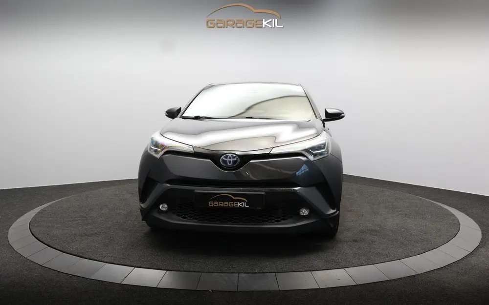 Toyota C-Hr 1.8 Hybrid Dynamic LED pakket / Keyless / 18'' L uit 2019, foto 3
