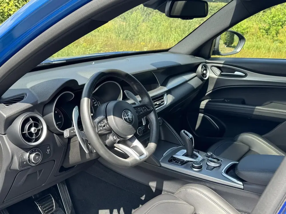 Alfa Romeo Stelvio 2.0t Q4 Veloce my22, BTW, 21 inch, Misano uit 2022, foto 9