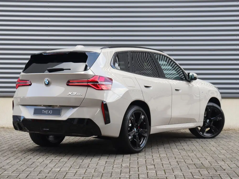 BMW X3 30e xDrive Premium Pack uit 2026, foto 2